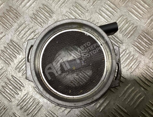 Расходомер воздуха Volkswagen Passat B5+ (3B) 2000-2005 рестайлинг  Volkswagen Passat Passat B5+ (3B) 2000-2005 рестайлинг