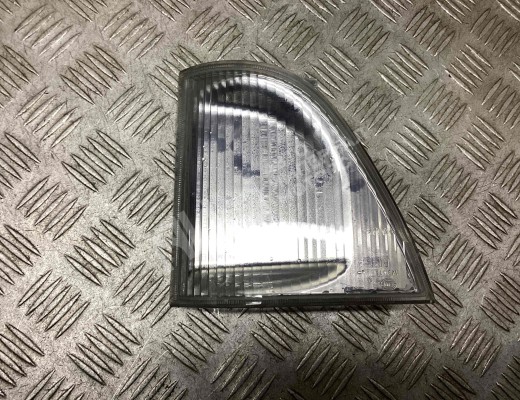 Поворотник правый Mercedes Vario (W670) 1996-2013  Mercedes Vario Vario (W670) 1996-2013