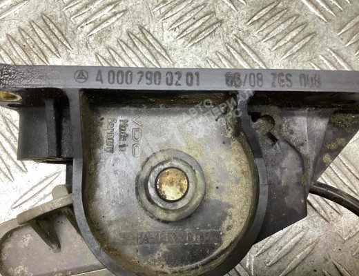 Педаль газа Mercedes Vario (W670) 1996-2013  Mercedes Vario Vario (W670) 1996-2013