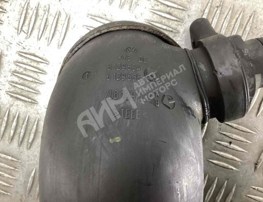 Патрубок воздушного фильтра Volkswagen Touareg I (7L) 2002-2006  Volkswagen Touareg Touareg I (7L) 2002-2006