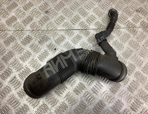 Патрубок воздушного фильтра Skoda Octavia A5 (1Z) 2004-2008  Skoda Octavia Octavia A5 (1Z) 2004-2008