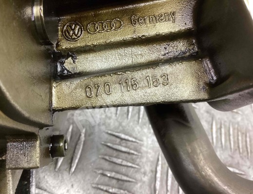 Насос масляный Volkswagen Touareg I (7L) 2002-2006  Volkswagen Touareg Touareg I (7L) 2002-2006