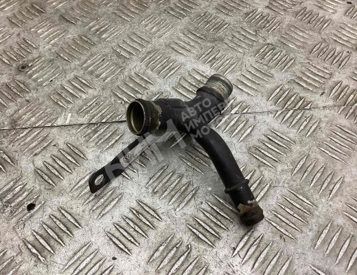 Фланец (тройник) системы охлаждения Volkswagen Touareg I (7L) 2002-2006  Volkswagen Touareg Touareg I (7L) 2002-2006