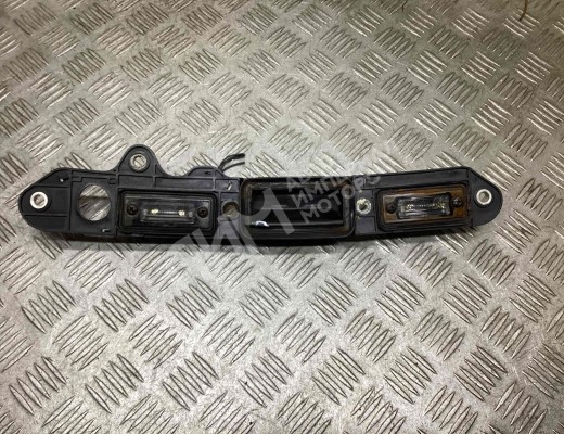 Накладка подсветки номера Volkswagen Passat B6 (3C) 2005-2010  Volkswagen Passat Passat B6 (3C) 2005-2010