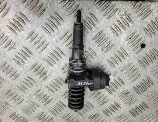 Форсунка Volkswagen Golf IV (1J) 1997-2004  Volkswagen Golf Golf IV (1J) 1997-2004