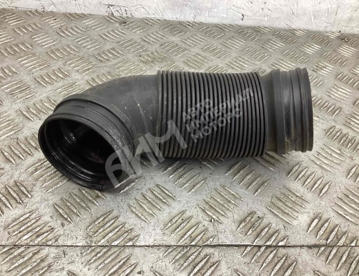 Патрубок воздушного фильтра Volkswagen Golf V (1K) 2004-2009  Volkswagen Golf Golf V (1K) 2004-2009