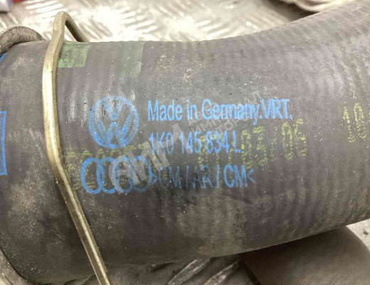 Патрубок интеркулера Volkswagen Golf V (1K) 2004-2009  Volkswagen Golf Golf V (1K) 2004-2009