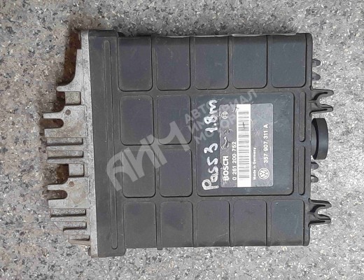 Блок управления двигателем Volkswagen Passat B3 1988-1993  Volkswagen Passat Passat B3 1988-1993