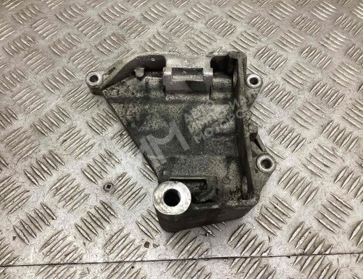 Кронштейн генератора Volkswagen Touareg I (7L) 2002-2006  Volkswagen Touareg Touareg I (7L) 2002-2006