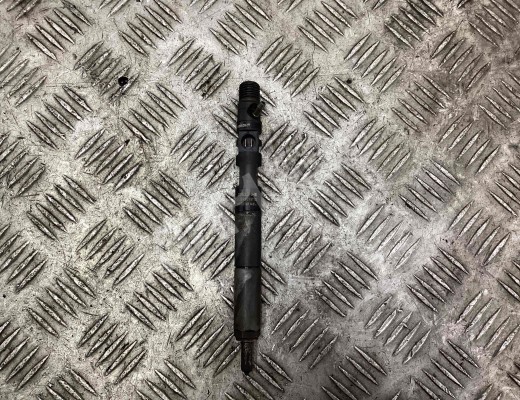 Форсунка Kia Carnival I (GQ) 1998-2006  Kia Carnival Carnival I (GQ) 1998-2006