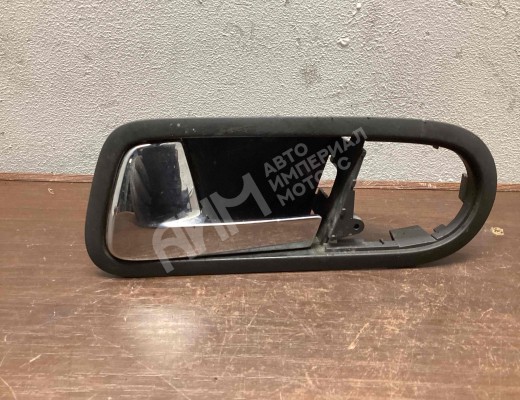 Ручка внутренняя передняя левая Ford Galaxy I (WGR) 2000-2006 рестайлинг  Ford Galaxy Galaxy I (WGR) 2000-2006 рестайлинг