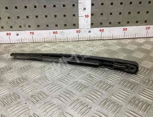 Щеткодержатель задний Opel Astra H 2007-2010 рестайлинг  Opel Astra Astra H 2007-2010 рестайлинг