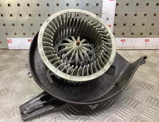 Моторчик печки Seat Ibiza III (6L) 2002-2008  Seat Ibiza Ibiza III (6L) 2002-2008