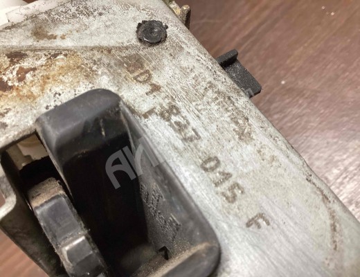 Замок двери передней левой Audi A4 B5 (8D) 1994-1999  Audi A4 A4 B5 (8D) 1994-1999