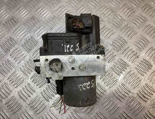 Блок ABS Volkswagen Passat B5+ (3B) 2000-2005 рестайлинг  Volkswagen Passat Passat B5+ (3B) 2000-2005 рестайлинг