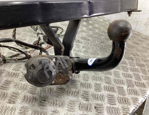 Прицепное устройство (фаркоп) Audi A6 C5 (4B) 1997-2001  Audi A6 A6 C5 (4B) 1997-2001