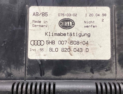 Блок управления печки/климат-контроля Audi A4 B5 (8D) 1994-1999  Audi A4 A4 B5 (8D) 1994-1999