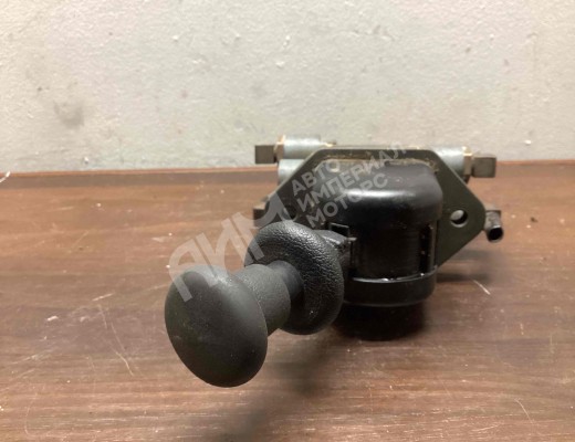 Кран ручного тормоза Mercedes Vario (W670) 1996-2013  Mercedes Vario Vario (W670) 1996-2013