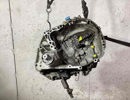 КПП механическая (МКПП) 5-ступенчатая Renault Megane I 1995-2002  Renault Megane Megane I 1995-2002