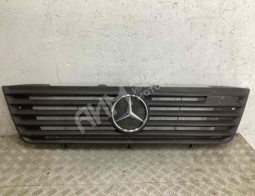Решетка радиатора Mercedes Vario (W670) 1996-2013  Mercedes Vario Vario (W670) 1996-2013