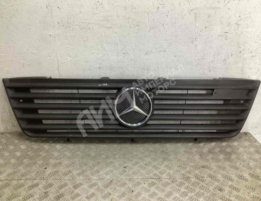 Решетка радиатора Mercedes Vario (W670) 1996-2013  Mercedes Vario Vario (W670) 1996-2013