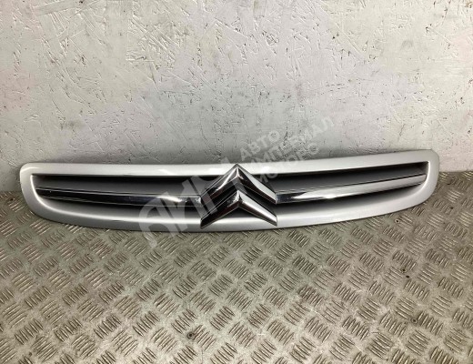 Решетка радиатора Citroen X. Picasso (N68) 1999-2010  Citroen Xsara Picasso X. Picasso (N68) 1999-2010