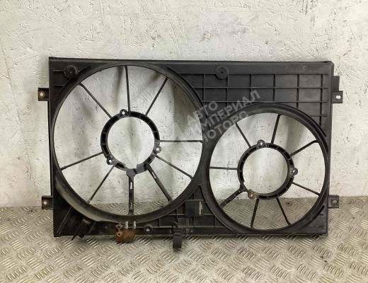 Диффузор вентилятора Skoda Octavia A5 (1Z) 2004-2008  Skoda Octavia Octavia A5 (1Z) 2004-2008