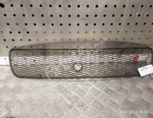 Решетка радиатора Audi A4 B5 (8D) 1994-1999  Audi A4 A4 B5 (8D) 1994-1999
