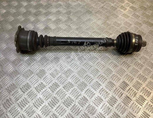 Полуось передняя правая (приводной вал, ШРУС) Audi A4 B5 (8D) 1994-1999  Audi A4 A4 B5 (8D) 1994-1999
