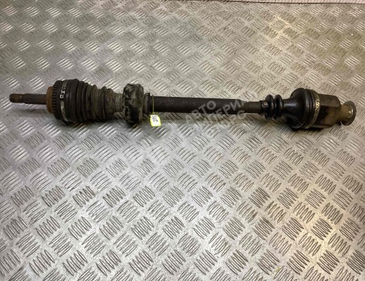 Полуось передняя правая (приводной вал, ШРУС) Renault Megane I 1995-2002  Renault Megane Megane I 1995-2002