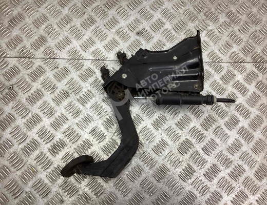 Педаль сцепления Mercedes Sprinter II (W906) 2013-2018 рестайлинг  Mercedes Sprinter Sprinter II (W906) 2013-2018 рестайлинг