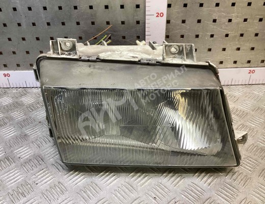 Фара правая Mercedes Vario (W670) 1996-2013  Mercedes Vario Vario (W670) 1996-2013