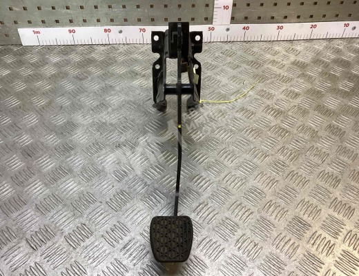 Педаль тормоза Mercedes Sprinter II (W906) 2013-2018 рестайлинг  Mercedes Sprinter Sprinter II (W906) 2013-2018 рестайлинг