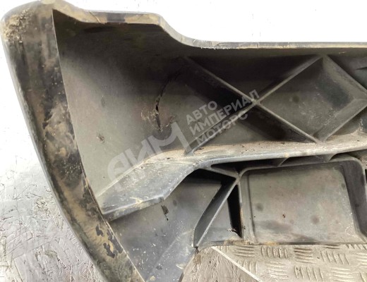 Бампер передний Mercedes Vario (W670) 1996-2013  Mercedes Vario Vario (W670) 1996-2013