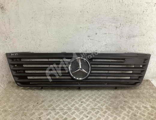 Решетка радиатора Mercedes Vario (W670) 1996-2013  Mercedes Vario Vario (W670) 1996-2013