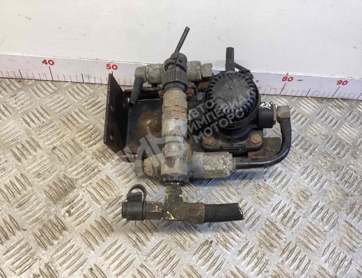 Кран ускорительный Mercedes Vario (W670) 1996-2013  Mercedes Vario Vario (W670) 1996-2013