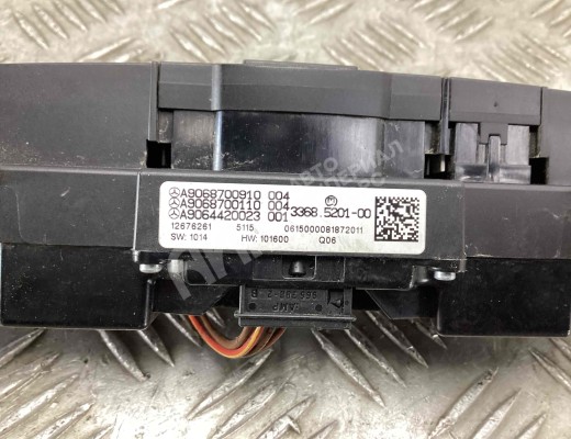 Кнопка аварийной сигнализации Mercedes Sprinter II (W906) 2013-2018 рестайлинг  Mercedes Sprinter Sprinter II (W906) 2013-2018 рестайлинг