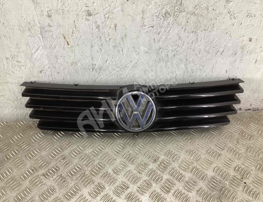 Решетка радиатора Volkswagen Polo III (6N/6K) 1994-2002  Volkswagen Polo Polo III (6N/6K) 1994-2002