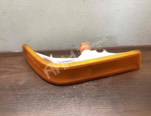 Поворотник правый Mercedes Vario (W670) 1996-2013  Mercedes Vario Vario (W670) 1996-2013