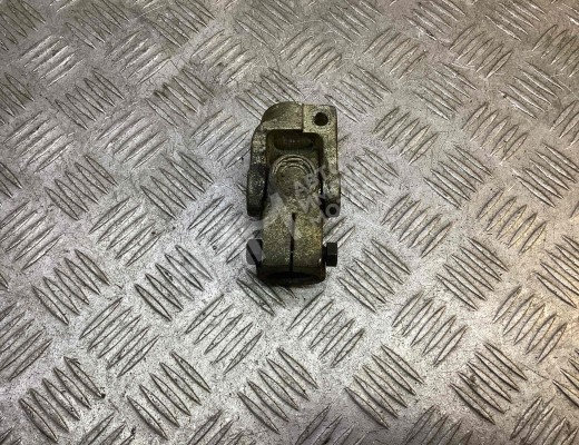 Рулевой карданчик Mercedes Vario (W670) 1996-2013  Mercedes Vario Vario (W670) 1996-2013