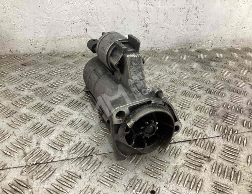 Стартер Volkswagen Passat B5+ (3B) 2000-2005 рестайлинг  Volkswagen Passat Passat B5+ (3B) 2000-2005 рестайлинг