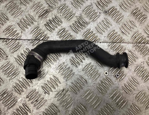 Патрубок вентиляции картера Ford Focus I 2001-2005 рестайлинг  Ford Focus Focus I 2001-2005 рестайлинг