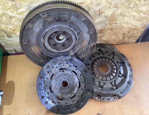 Маховик Ford Mondeo III 2000-2003  Ford Mondeo Mondeo III 2000-2003