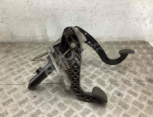 Узел педальный (блок педалей) Mercedes Vario (W670) 1996-2013  Mercedes Vario Vario (W670) 1996-2013