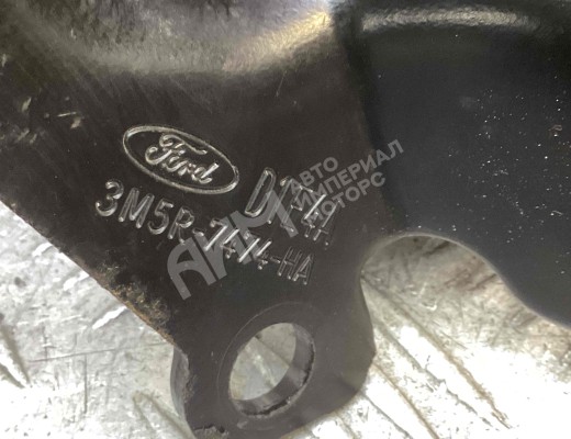 Кронштейн крепления троса КПП Ford Focus II 2005-2008  Ford Focus Focus II 2005-2008