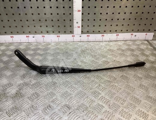 Щеткодержатель (поводок стеклоочистителя, дворник) Mercedes Sprinter II (W906) 2013-2018 рестайлинг  Mercedes Sprinter Sprinter II (W906) 2013-2018 рестайлинг