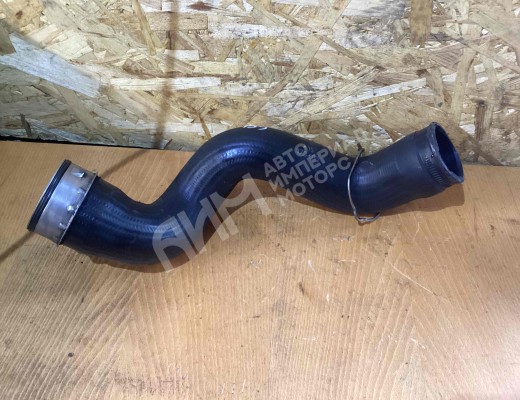 Патрубок турбины Volkswagen Passat B5+ (3B) 2000-2005 рестайлинг  Volkswagen Passat Passat B5+ (3B) 2000-2005 рестайлинг