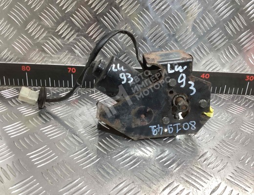 Моторчик передних стеклоочистителей (дворников) Volvo FLC I (1996-2000)  Volvo FLC FLC I (1996-2000)