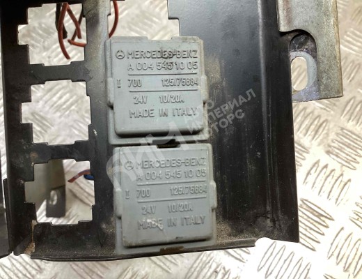 Блок реле Mercedes Vario (W670) 1996-2013  Mercedes Vario Vario (W670) 1996-2013