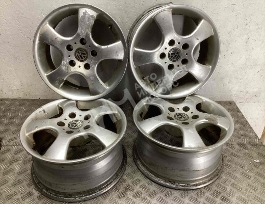 Диск литой Volkswagen Passat B5+ (3B) 2000-2005 рестайлинг  Volkswagen Passat Passat B5+ (3B) 2000-2005 рестайлинг